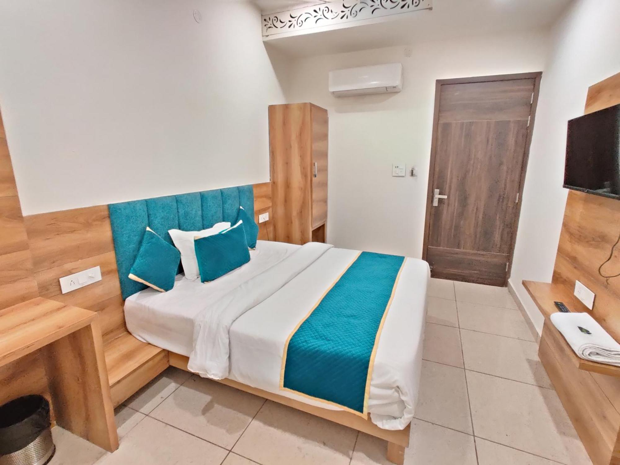 Hotel D S Inn Amritsar Exterior photo