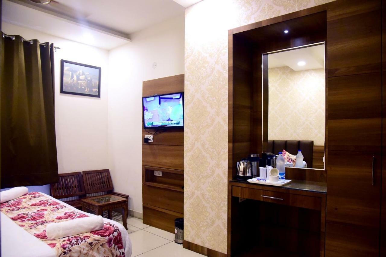 Hotel D S Inn Amritsar Exterior photo
