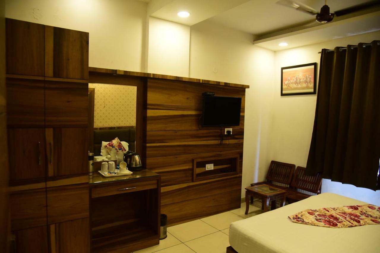 Hotel D S Inn Amritsar Exterior photo